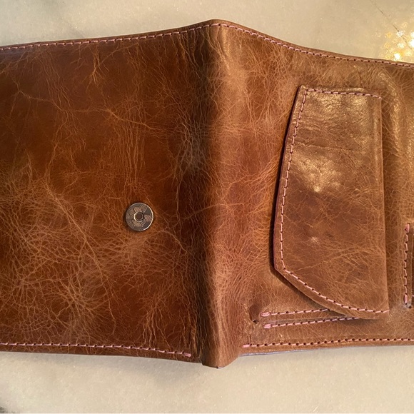 Ladies Wallet - Picture 3 of 6